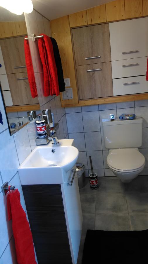 S'Husli Bed & Breakfast Embrach Luaran gambar